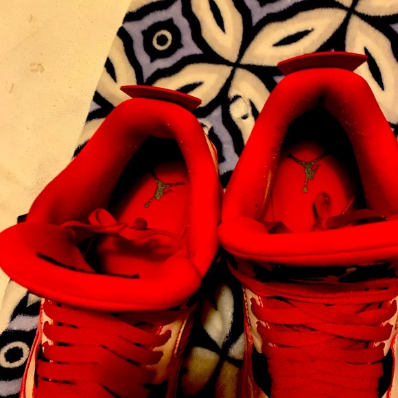 Fire red and summit white Jordan 4 size 10.5 - Picture 5 of 7